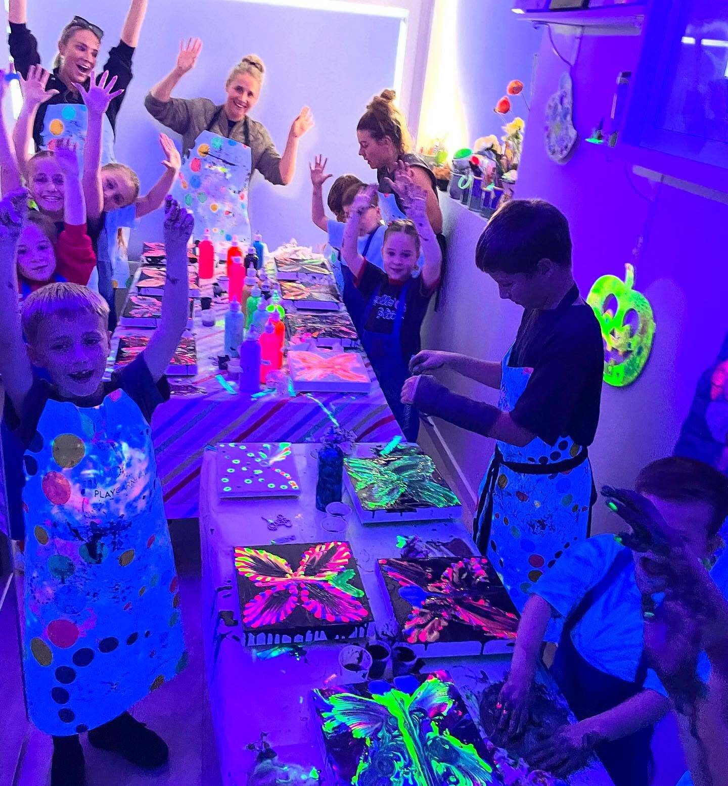 Family art workshops and parties