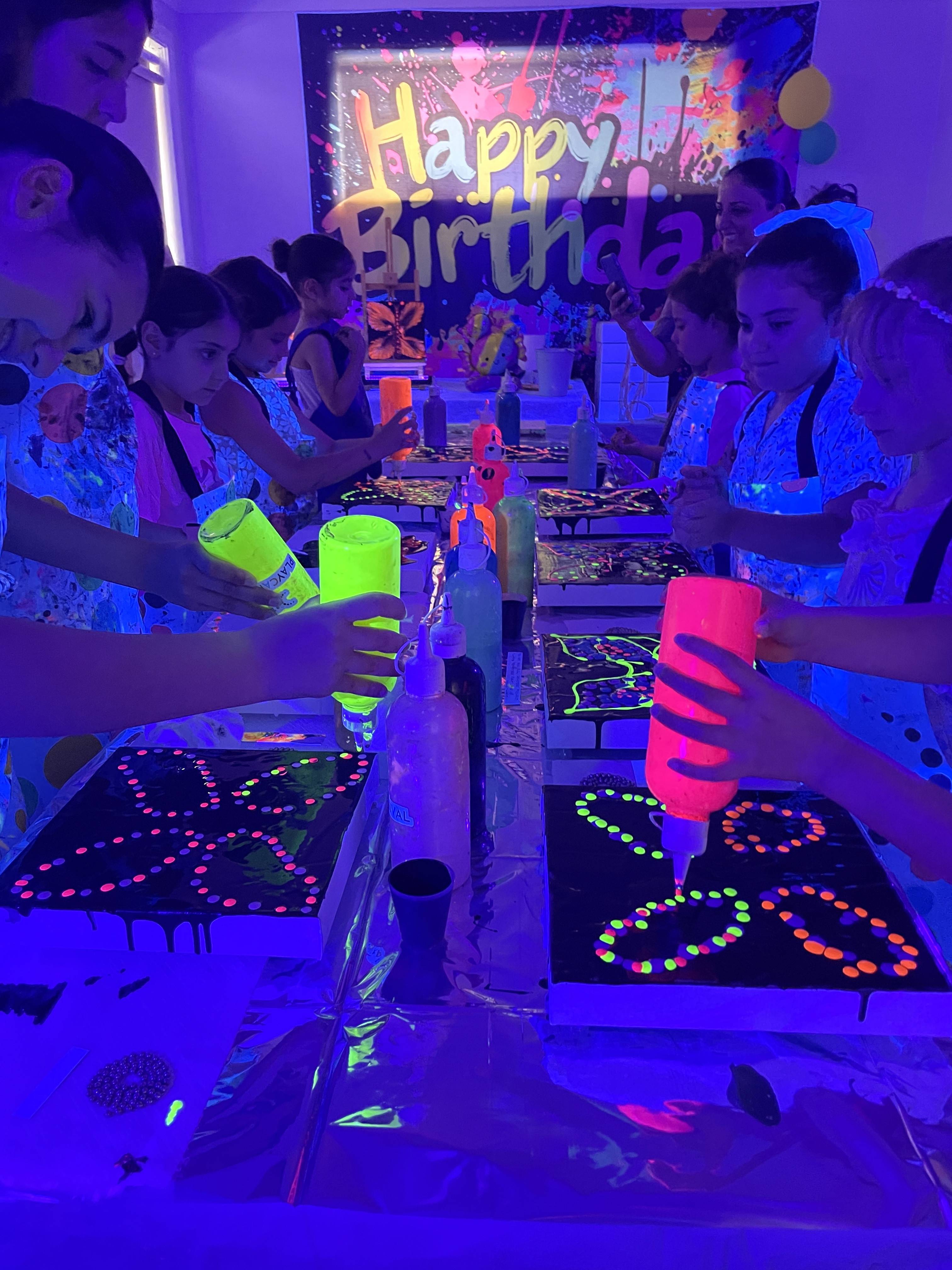 Glow in the dark kids art birthday party at PLAYCARNIVAL in Sydney